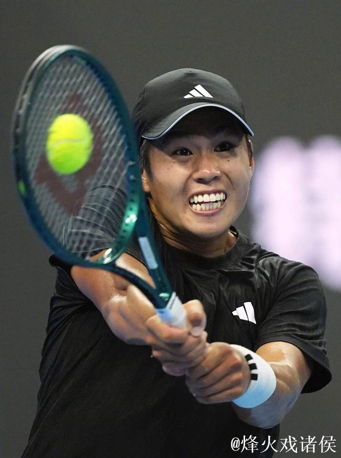 梅德韦杰夫决胜盘退赛 勒纳-钱首次晋级巡回赛决赛